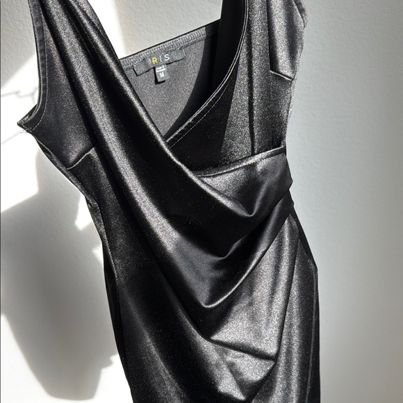 Elegant Black Draped Dress IRIS - Picture 7 of 10